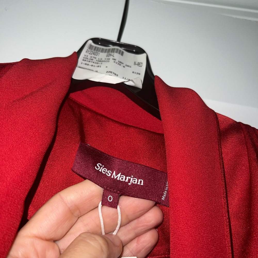 Dress - Picture 8 of 12